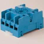 FINDER Розетка с винтовыми клеммами (под шайбу) для реле 60.13, таймера 88.02; в комплекте металлическая клипса 090.33; версия: синий цвет(арт.9027SMA)