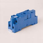 FINDER Розетка с винтовыми клеммами (под шайбу) для реле 55.32, таймера 85.02; применяются модули 99.01; в комплекте металлическая клипса 094.71; версия: синий цвет(арт.9482SMA)