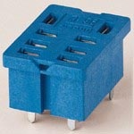 FINDER Розетка для монтажа на плате для реле 56.32; в комплекте металлическая клипса 094.51(арт.9612SMA)